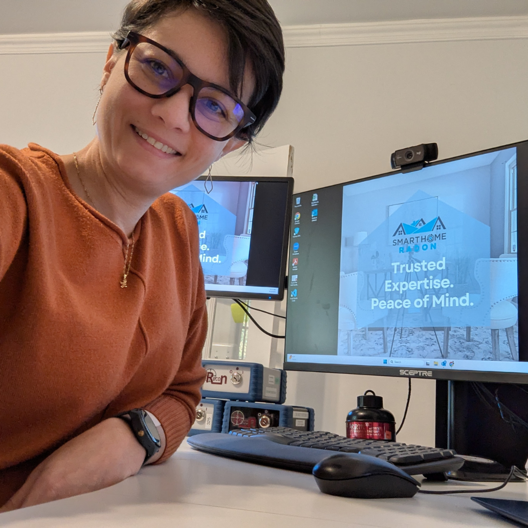Smart Home Inspects professional team member working on website design and customer service